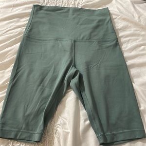 Lululemon Align 10” shorts